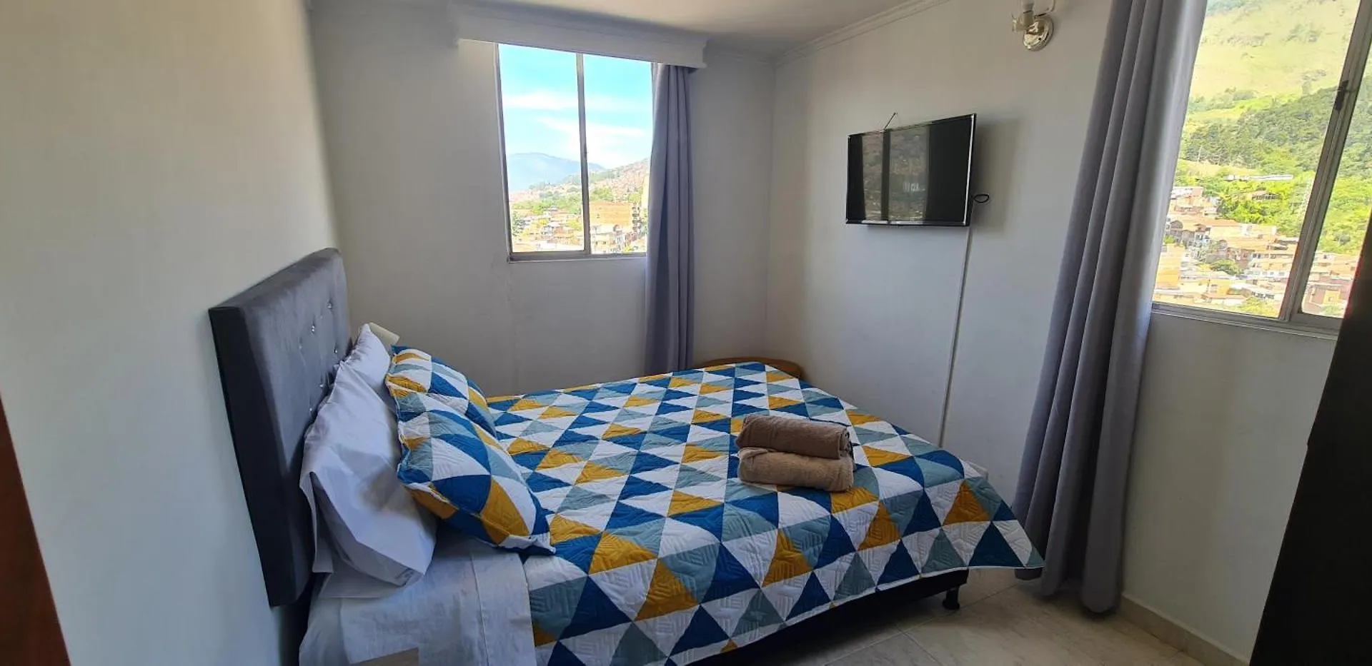 アパート Apartamento Vistas Lindas Cerca Centro メデジン