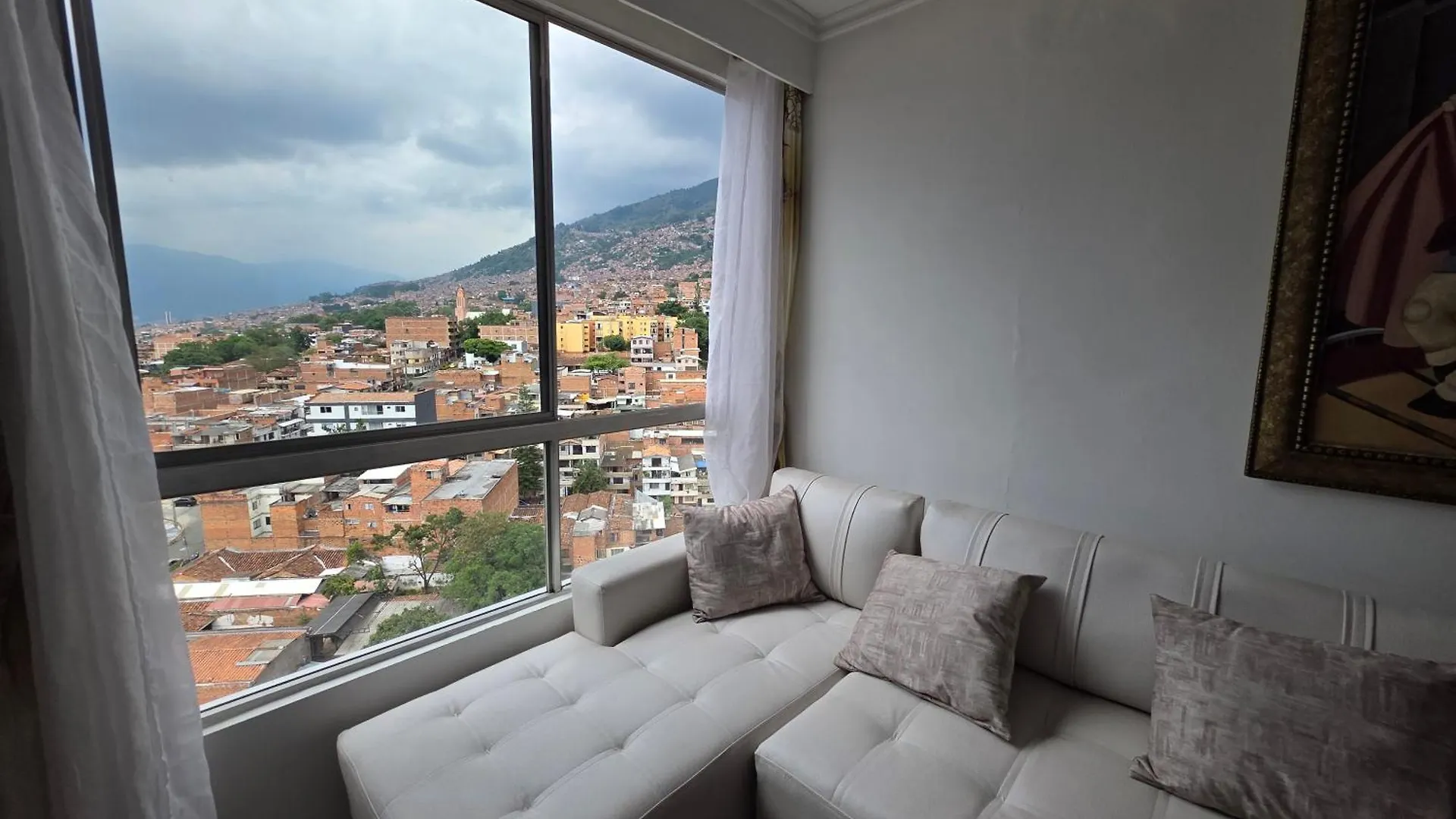 Апартаменты Apartamento Vistas Lindas Cerca Centro Медельин Колумбия