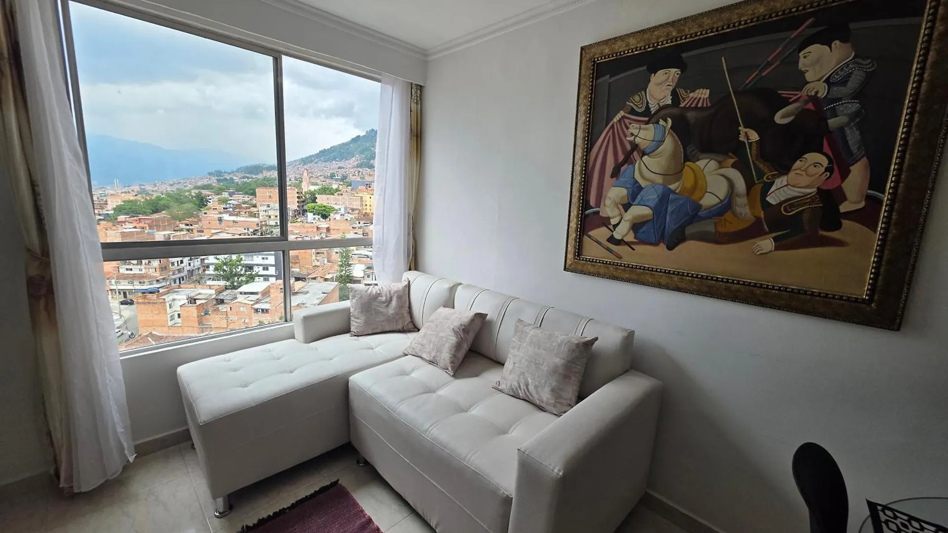 Apartamento Vistas Lindas Cerca Centro Medellin Apartment